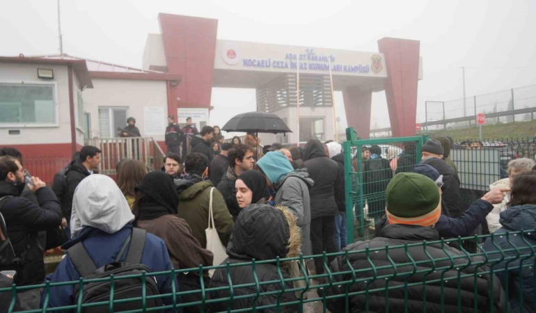 (Düzeltme) Kocaeli’de 7 kişinin öldüğü fabrika yangını davası başladı