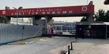 Okuldaki saldırıda hayatını kaybeden Fatmanur öğretmenin cenazesi Adli Tıp Kurumu’ndan alındı