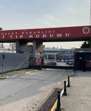 Okuldaki saldırıda hayatını kaybeden Fatmanur öğretmenin cenazesi Adli Tıp Kurumu’ndan alındı