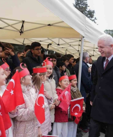 Milli şair Mehmet Akif Ersoy, İstiklal Marşı’nın kabulünün 105’inci yılında kabri başında anıldı