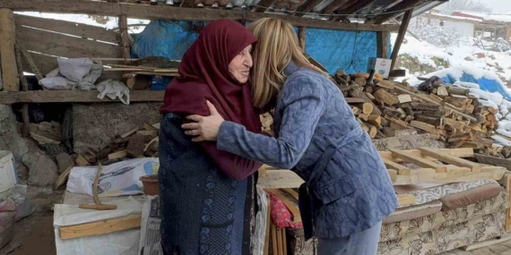 Şehit annesine anlamlı ziyaret