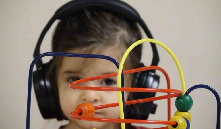 Geliştirdiği müzik temelli yöntem otizmde yüzde 25 oranında pozitif gelişim sağladı