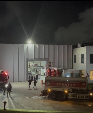 Çerkezköy OSB’de fabrika yangını kontrol altına alındı