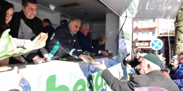 Yenişehir’de bugün pideler Büyükşehir’den