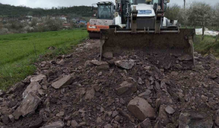 Bozulan yollara hızlı müdahale