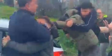 Silivri’de direksiyon sınavında komisyon üyesine saldıran baba ile oğlu yakalandı