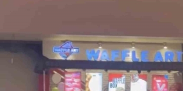 Vatandaşlar sinemada film izler gibi yemek katından kavgayı izledi