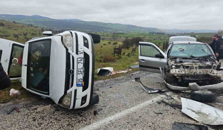 Balıkesir’de trafik kazası: 5 yaralı