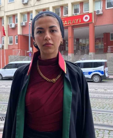 Adliye önünde cinayet işleyen Sümeyye’nin ifadesi ortaya çıktı: "Duruşma çıkışında kulağıma eğilip tehdit edince kendimi savundum"