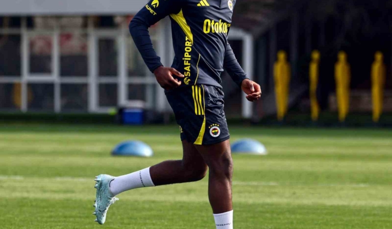 Fenerbahçe’de ara sona erdi, derbi mesaisi başladı