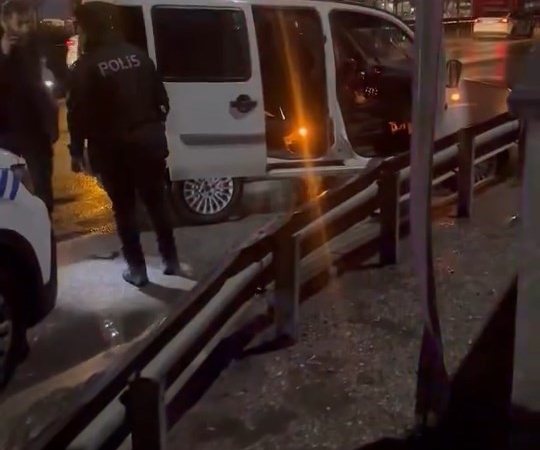 Bursa’da silahla alıkoyduğu kadına kurşun yağdırdı