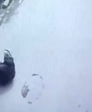 Kaza sonrası bıçaklı kavga kamerada