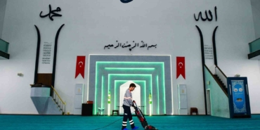 Esenyurt bayrama hazır: İlçe genelinde kapsamlı temizlik seferberliği