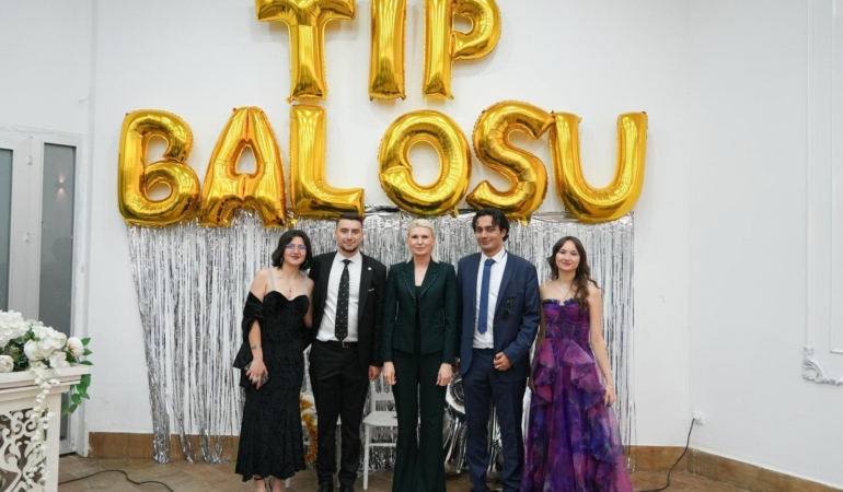 Başkan Subaşı Tıp Fakültesi öğrencilerinin balosuna katıldı