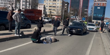 Tekirdağ’da korkutan kaza: Arabanın çarptığı yaya yere yığıldı