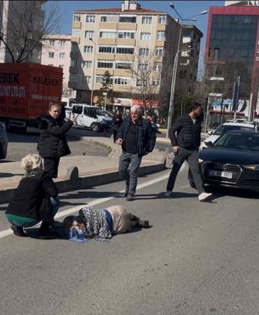Tekirdağ’da korkutan kaza: Arabanın çarptığı yaya yere yığıldı
