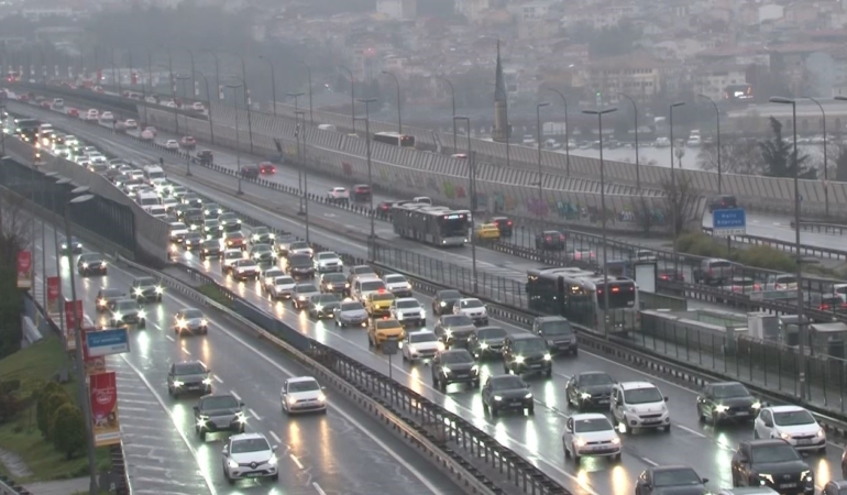 İstanbul’da trafik yoğunluğu yüzde 60’a ulaştı