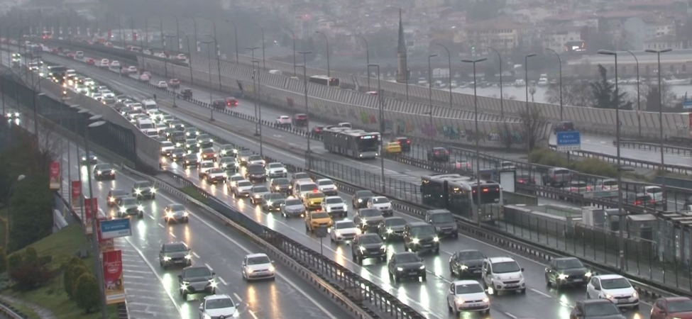 İstanbul’da trafik yoğunluğu yüzde 60’a ulaştı