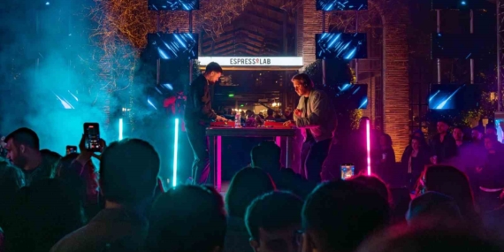 Tonic Walter, Espressolab Roastery’de sahne aldı