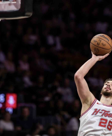 Alperen Şengün, hem Houston Rockets hem de NBA tarihine geçti