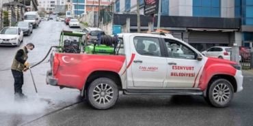 Esenyurt Belediyesi’nden haşere ve böceklere karşı yoğun mücadele