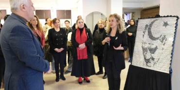 "Sessiz Çizgiler" Sergisi, Çanakkale ruhunu sanatla yaşatıyor