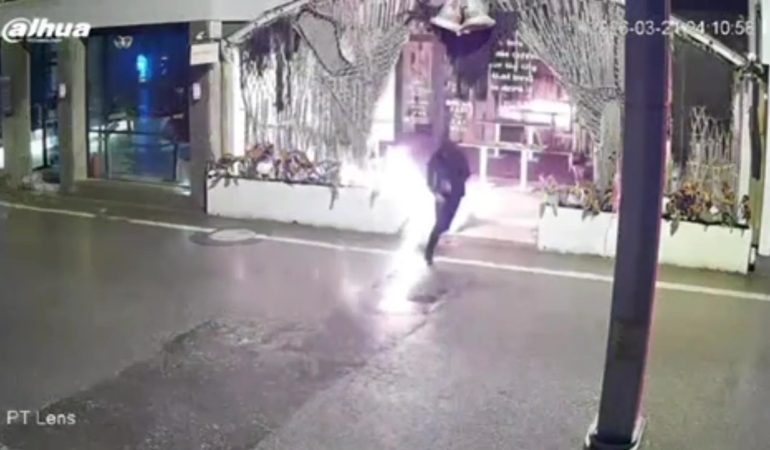 Kocaeli’de iş yeri kundaklandı: 2 şüpheli İstanbul’da yakalandı