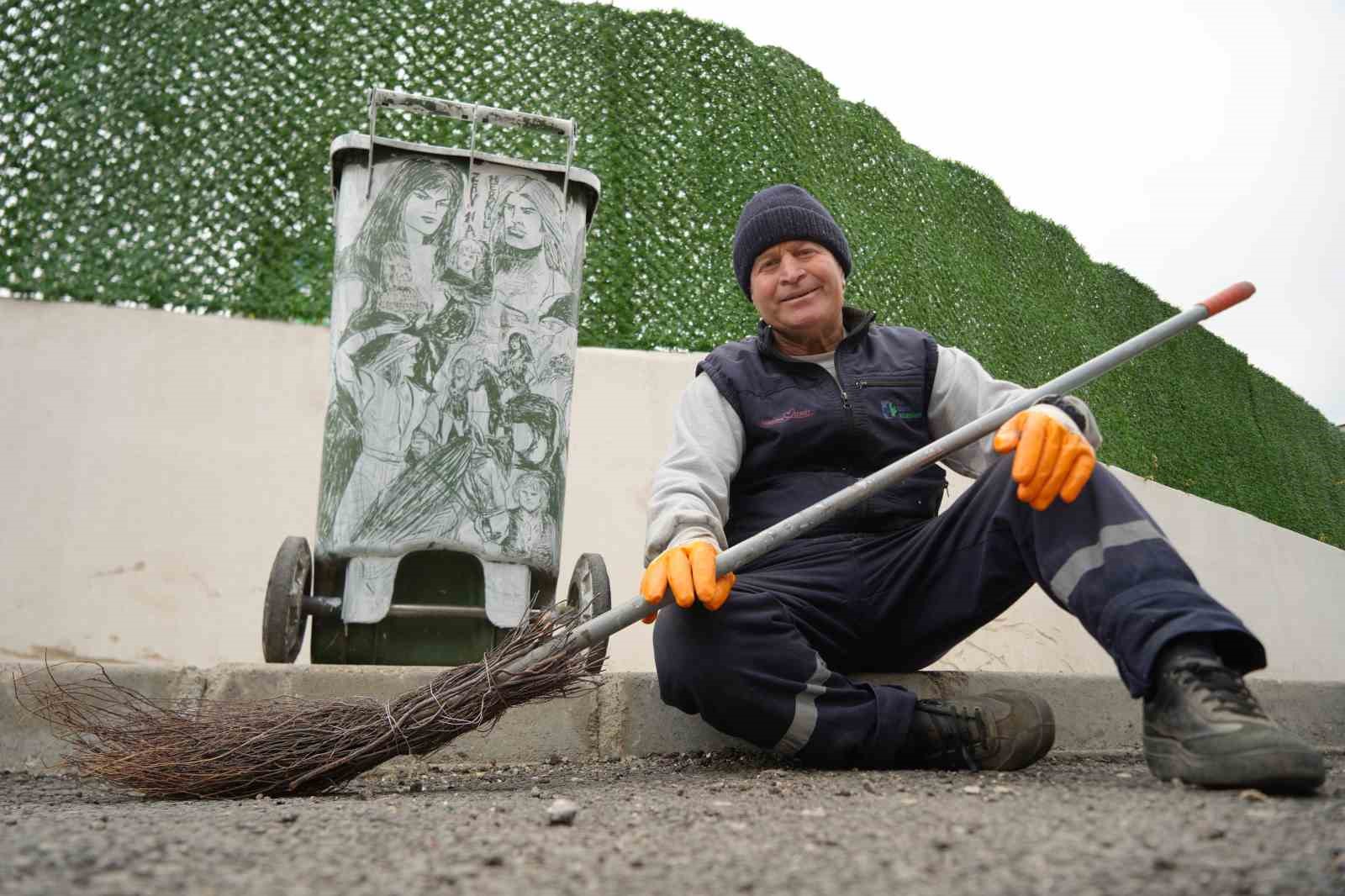 Çöpçüler Kralı’nda Kemal Sunal için mikrofon olan süpürge, onun elinde kaleme dönüştü