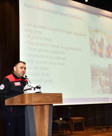 Esenyurt’ta liselilere arama kurtarma eğitimi