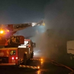 Sultangazi’de trafoda başlayan yangın depoyu kül etti