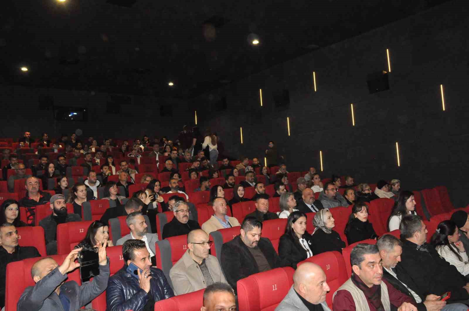 "Çatlı" filminin galası Keşan’da yapıldı