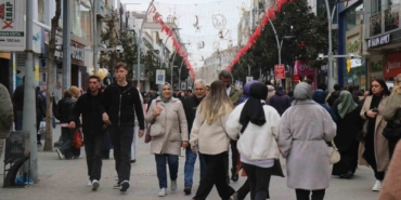 Vatandaşın bayram telaşı: Sokaklar doldu taştı