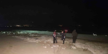 İznik Gölü’ne uçan otomobilde can pazarı