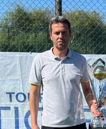 Halı sahada kalp krizi geçiren eski futbolcunun o anları ortaya çıktı