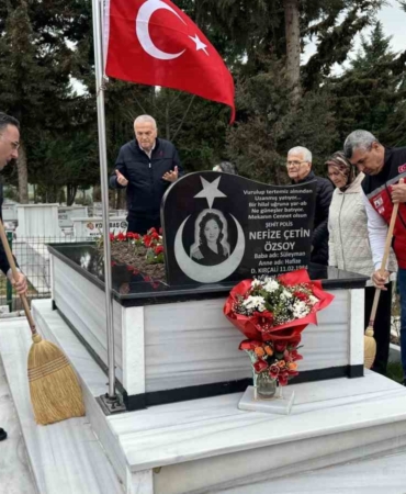 Şehit kabirlerine vefa dokunuşu