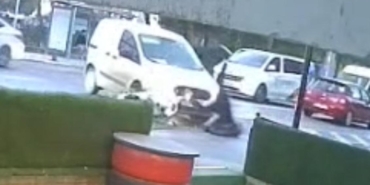 Tekirdağ’da otomobille çarpışan motosikletlinin yaralandığı kaza kamera