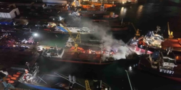 Tuzla’da kuru yük gemisinde yangın: Çok sayıda ekip sevk edildi