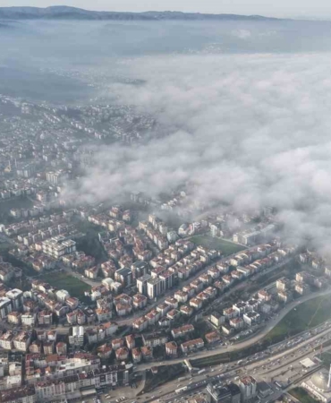 Sis Bursa’nın yarısını yuttu