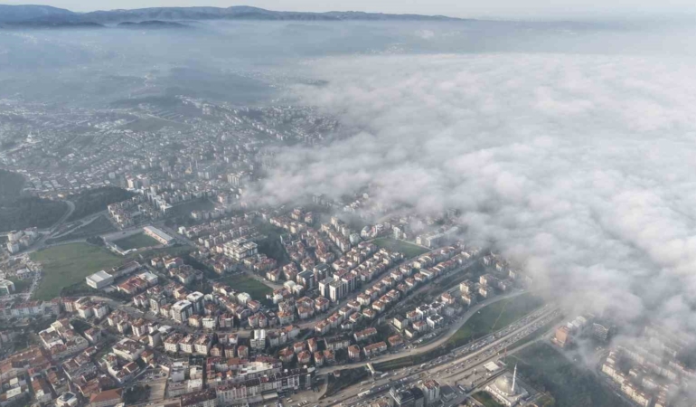 Sis Bursa’nın yarısını yuttu