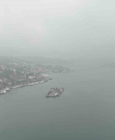İstanbul bayram sabahına sisle uyandı