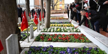 Kocaeli’de bayramda şehitliklerde dualar edildi
