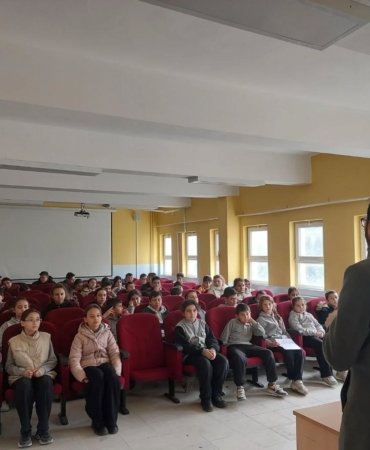 Bilecik’te ortaokul öğrencilerine ‘Ramazan Bilinci’ konulu konferans