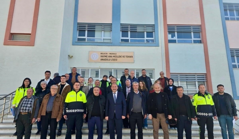 Bilecik’te servis şoförlerine trafik eğitimi