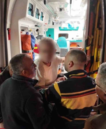 Kadıköy’de alkollü şahıs ekipleri uğraştırdı: "Ben iyiyim" diyerek tedaviyi reddetti