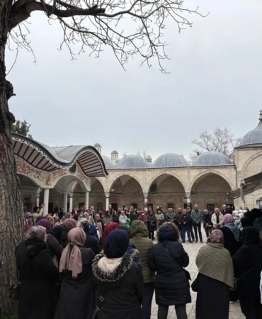 Lüleburgaz’da umre yolcuları dualarla uğurlandı