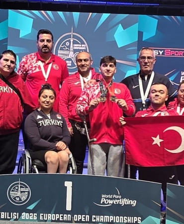 Para Halter Şampiyonası’nda milli sporculardan madalyalar