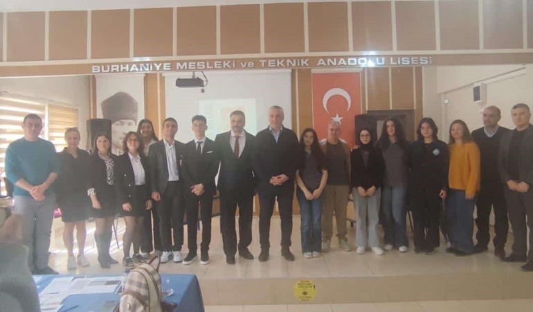 Burhaniye’de iklim değişikliği konulu münazara yarışmaları sonuçlandı