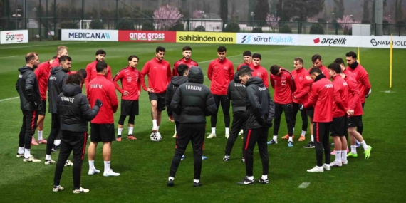 A Milli Futbol Takımı, Romanya maçı hazırlıklarını sürdürdü