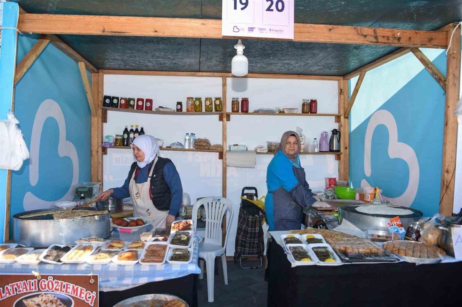 Kadın Emeği Çarşısı açıldı