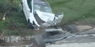 Kontrolden çıkan elektrikli araç otoparkı savaş alanına çevirdi